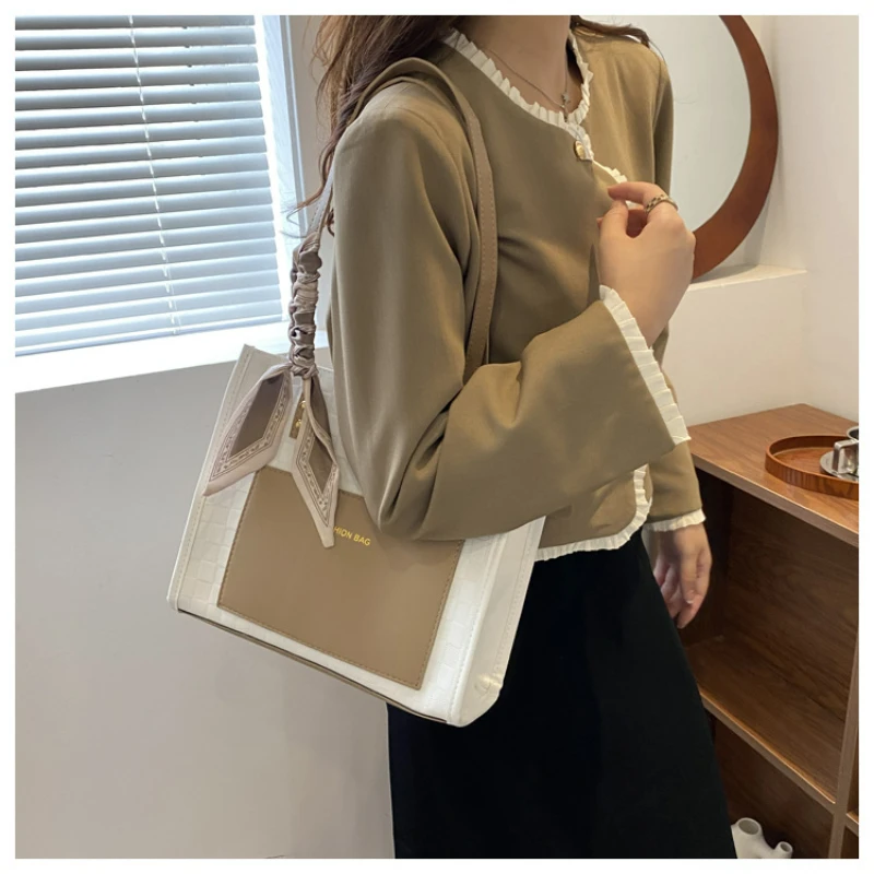 TRAVEASY 2024 Fashion PU Leather Large Capacity zipper Tote Bags for Women Casual Patchwork Scarves Commute Female Shoulder Bags