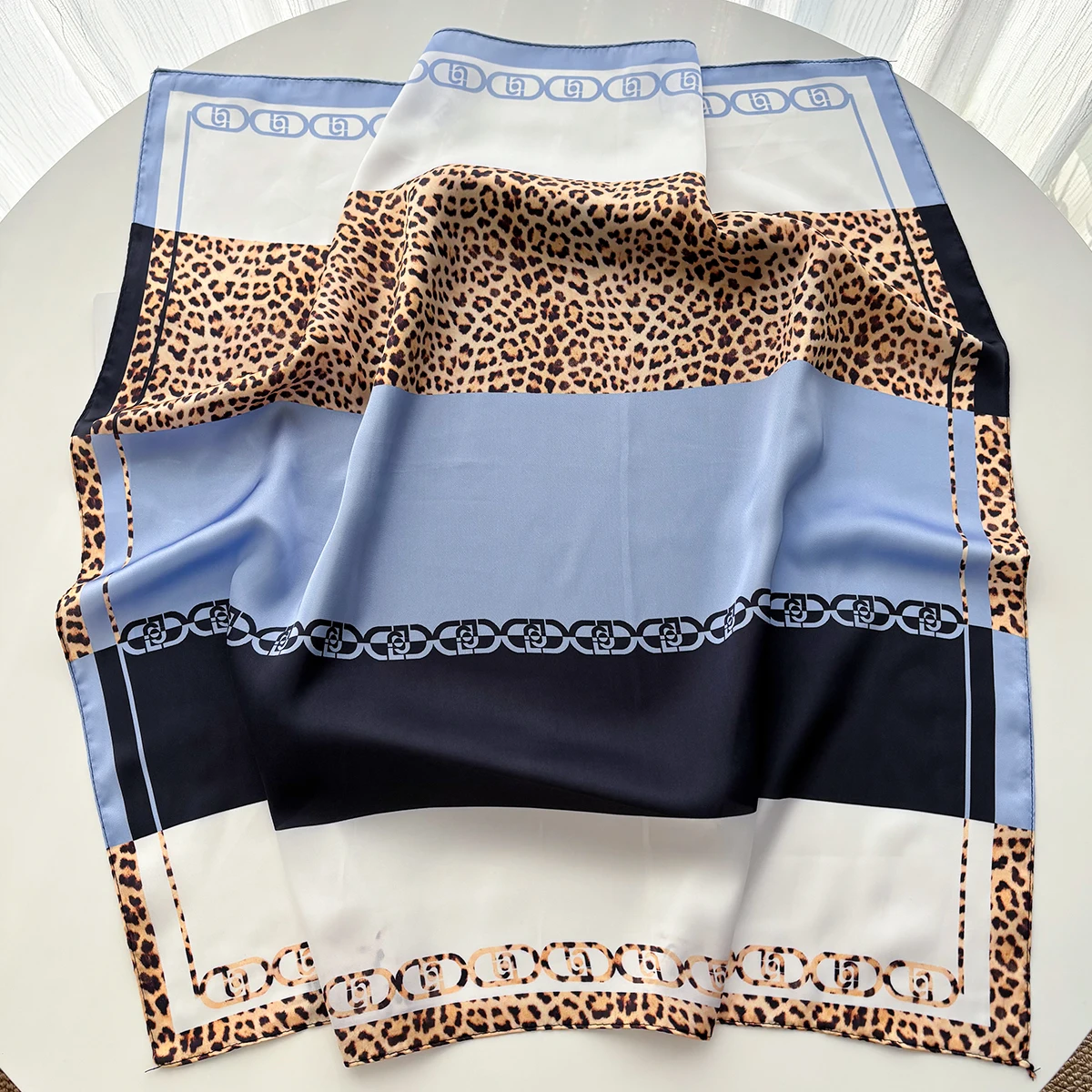 New Four Seasons Leopard Print Silk Square Scarf 65x65cm Fashionable Neckerchief Hijab Headband Luxury Sunscreen Shawl Bandannas view 6