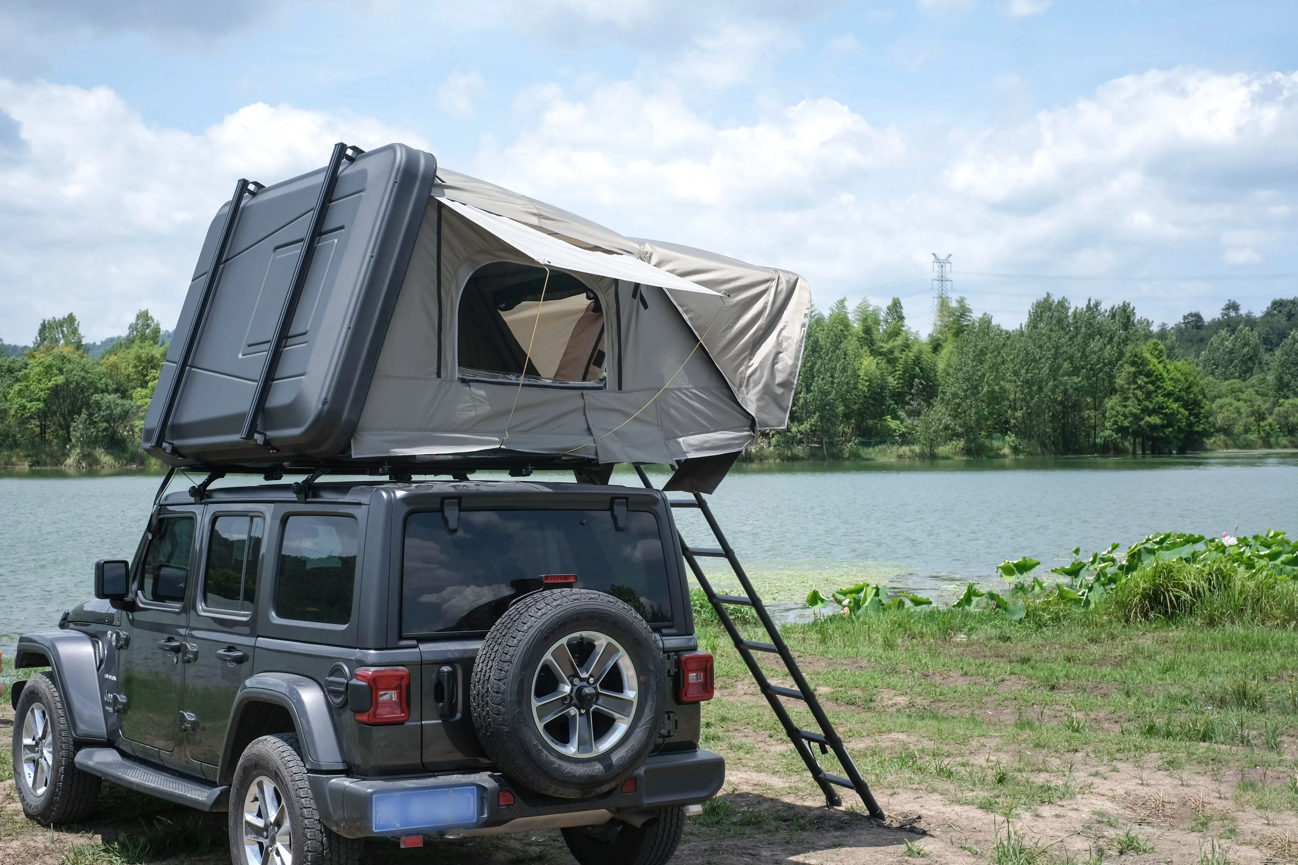 2024 New Design Hard Shell Camping Truck Rooftop Tent  Folding with Aluminum Pole Canvas Fabric for Outdoor Traveling