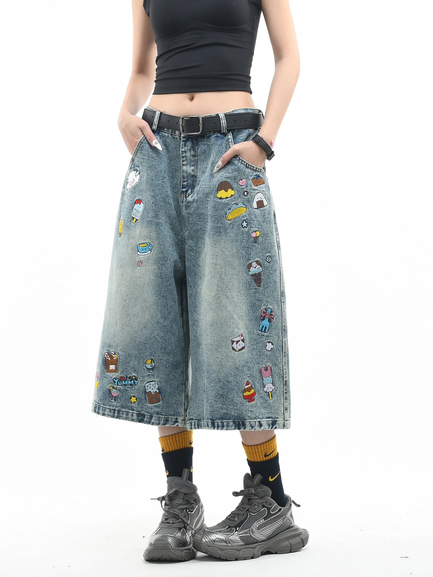 

OV Original American Retro Fun Dessert Embroidered Denim Jeans Loose Wide Leg Men's Shorts Summer Casual Straight Leg Pants