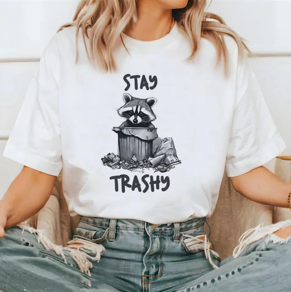 Retro Stay Trashy Raccoon Meme Pattern Women's T-shirt Summer Cotton T-shirt Top Loose Short Sleeved White O-neck Women's T-shir