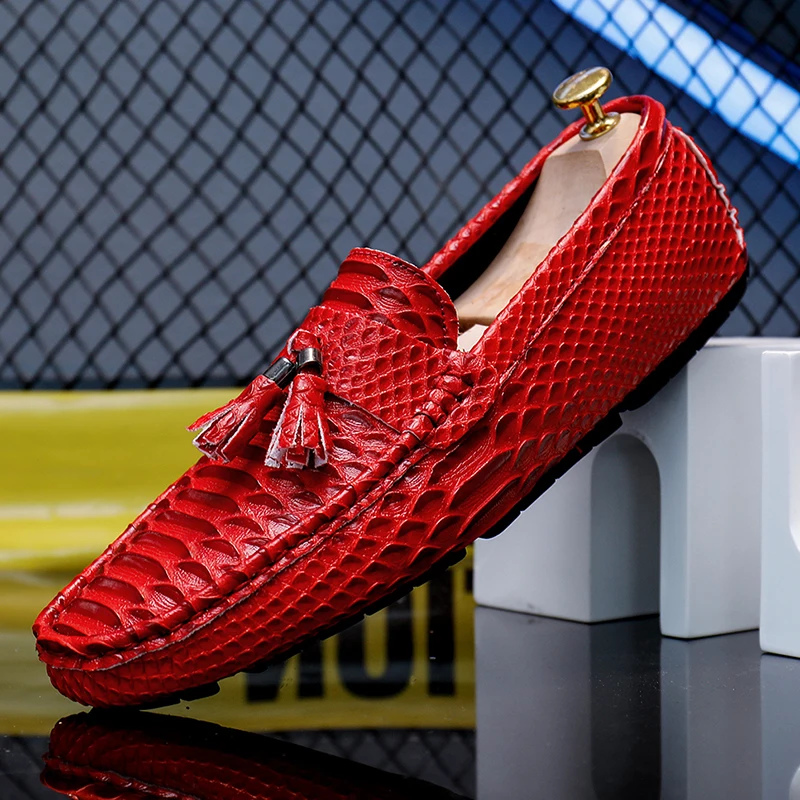 Luxury Tassel Slip On Loafers Leather Men Shoes Fashion Crocodile pattern Casual Wedding Party Shoes For Man Driving shoes Men