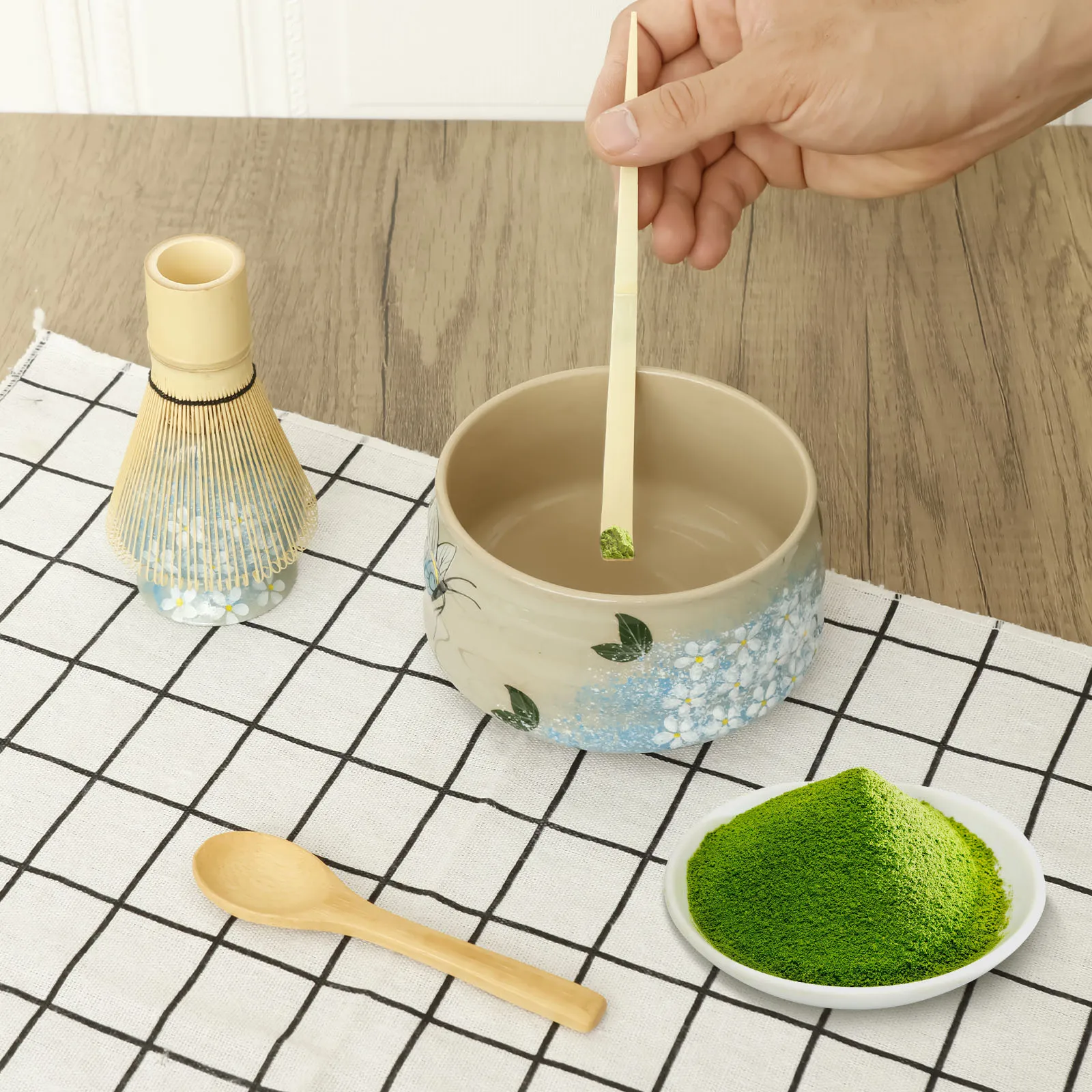 

5 шт. набор для матча, японский чайный сервиз для матча, инструмент для изготовления напитков в погремушке с держателем для венчика, ложка для венчика и миска на 580 мл