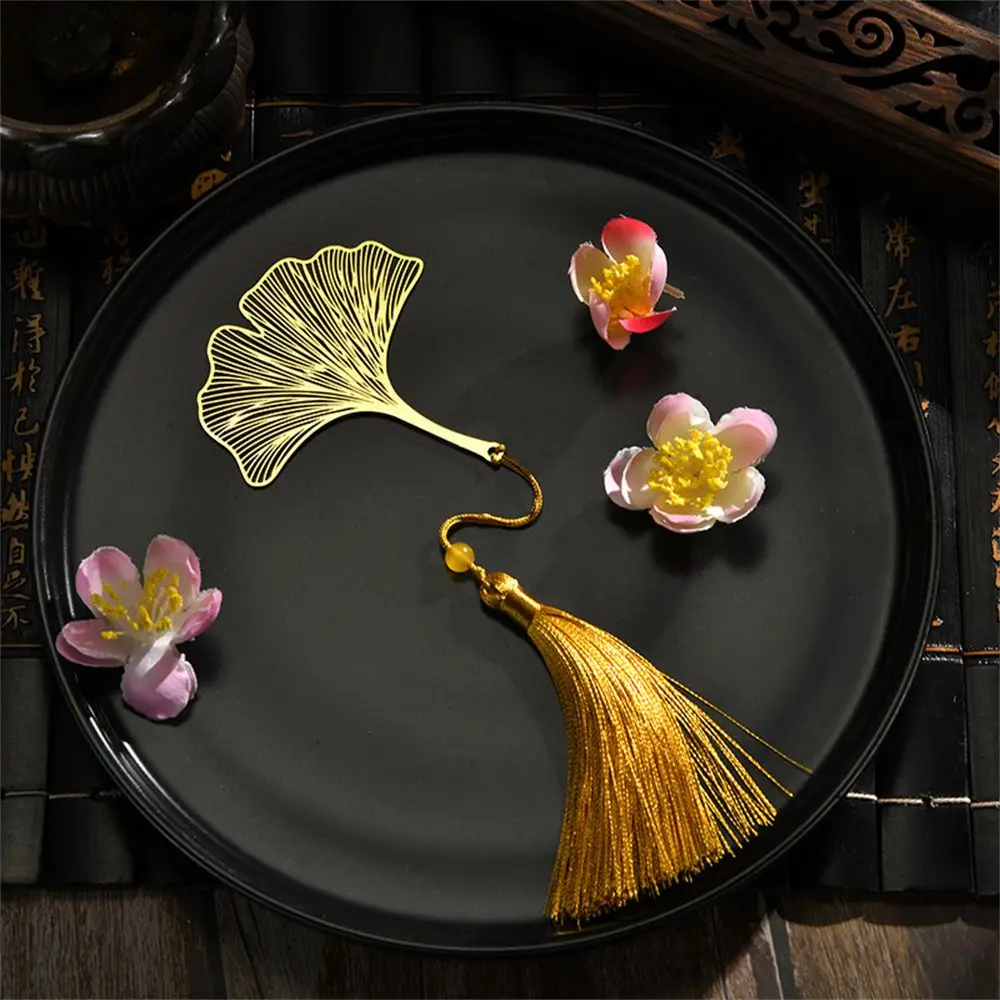 Papeterie feuille veine Vintage Page Clip rétro livre pince support de livre feuille signet signet creux livre marque métal signet