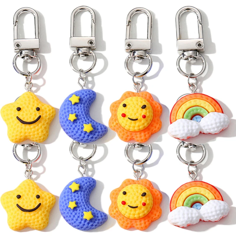 Funny Rainbow Sun Star Moon Face พวงกุญแจพวงกุญแจสําหรับผู้หญิงผู้ชายเด็กการ์ตูน Kawaii กระเป๋ารถ Airpods กล่องโทรศัพท์ Charm เครื่องประดับ