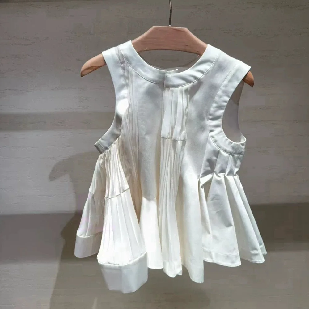 2026 Summer New Arrival Women Japanese‑Style White Crew Neck Tank Top Pleated Sleeveless Outerwear Elegant Top For Ladies