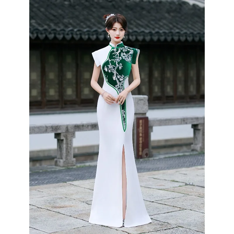 cheongsam-de-alta-gama-ropa-de-actuacion-en-escenario-con-etiqueta-y-estilo-juvenil-de-alta-calidad