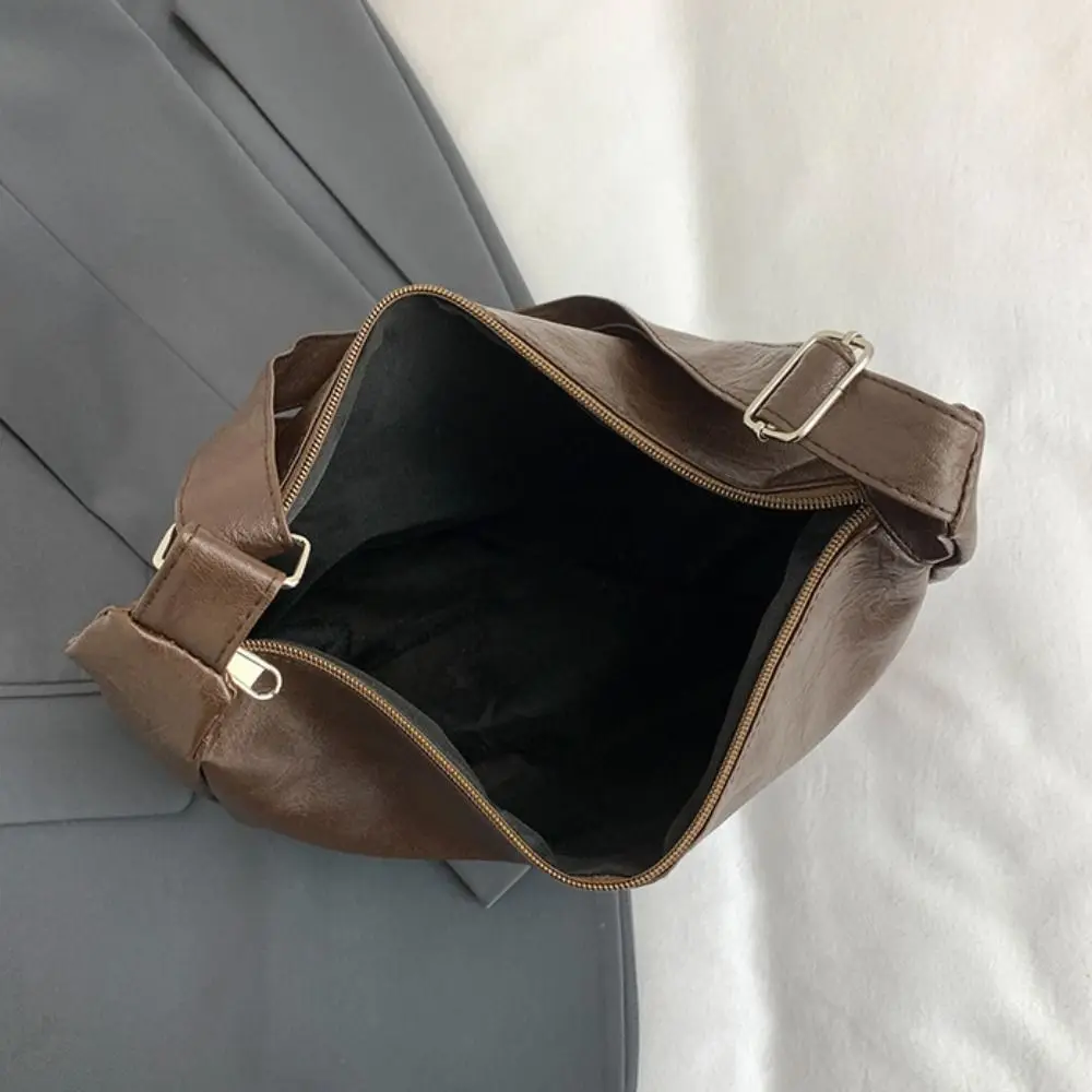 

PU Leather Versatile Shoulder Bag Large Capacity Handbag Solid Color Crossbody Bag Korean Style Ladies Luxury Tote Bag