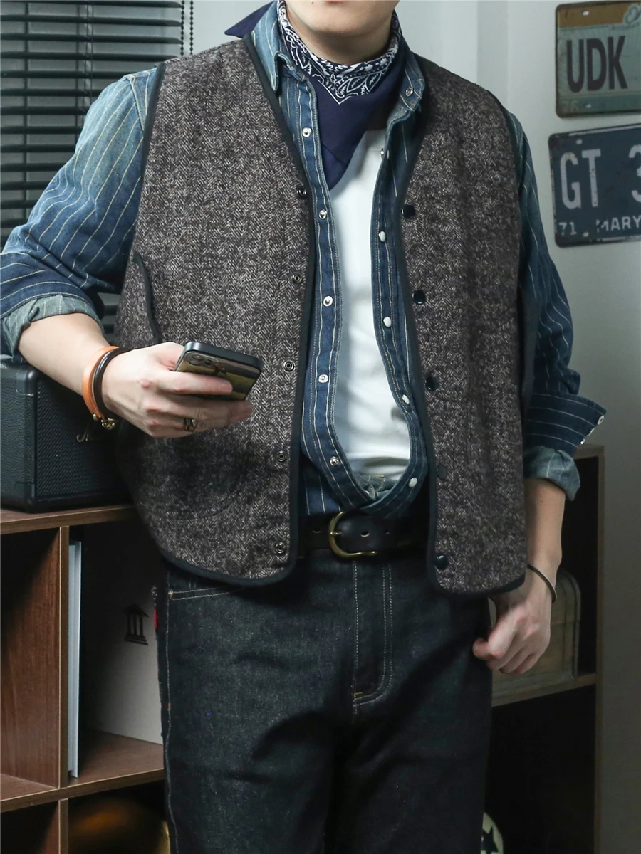 

Мужской шерстяной жилет Ameika с флисовой подкладкой, V-образный вырез, теплый, для многослойного ношения, в американском ретро-стиле, молодежный, модный, осенне-зимний жилет-куртка