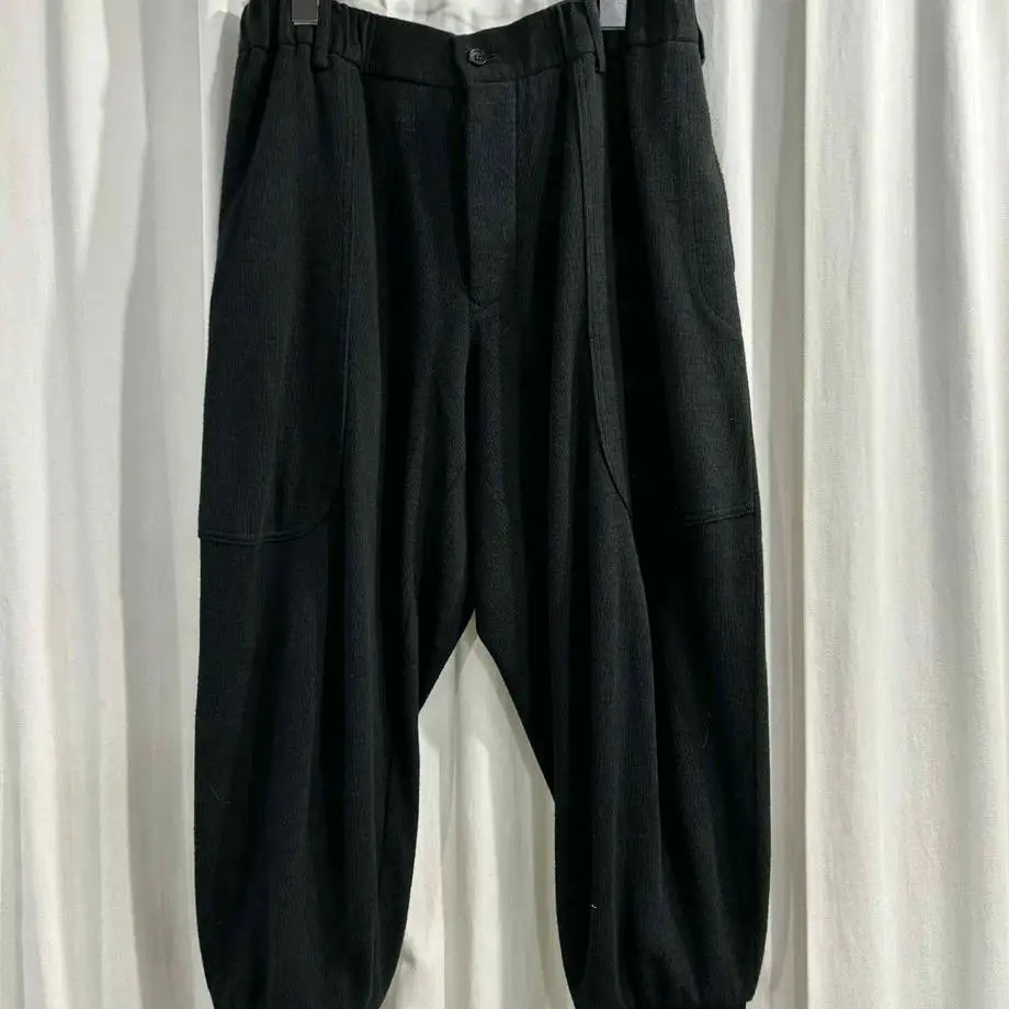 

ТОП-ЯМАМОТО ® Черные свободные повседневные брюки с манжетами, мужские длинные брюки с эластичной резинкой на талии и двумя карманами