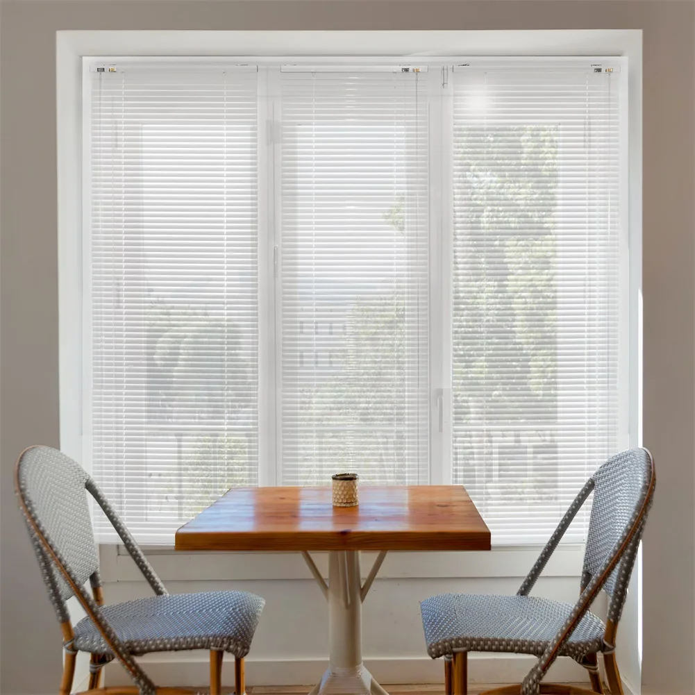 4 Transparent Blind Cord Locks for Use with Venetian Roller Vertical and Other Blinds Featuring 1.5mm to 3mm Cords