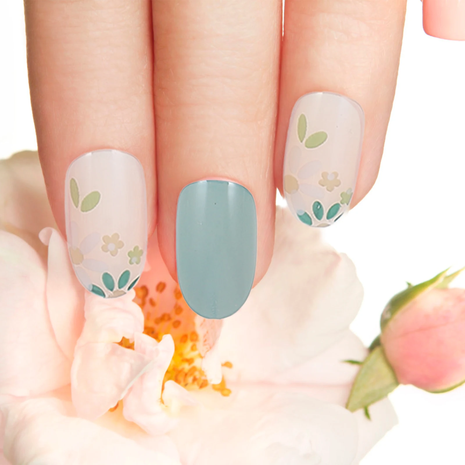 

24pcs Milk Green Fake Nails Short Manicure Plastic Stylish Artificial Fingernails Long Lasting Elegant Press On Nails Kit False