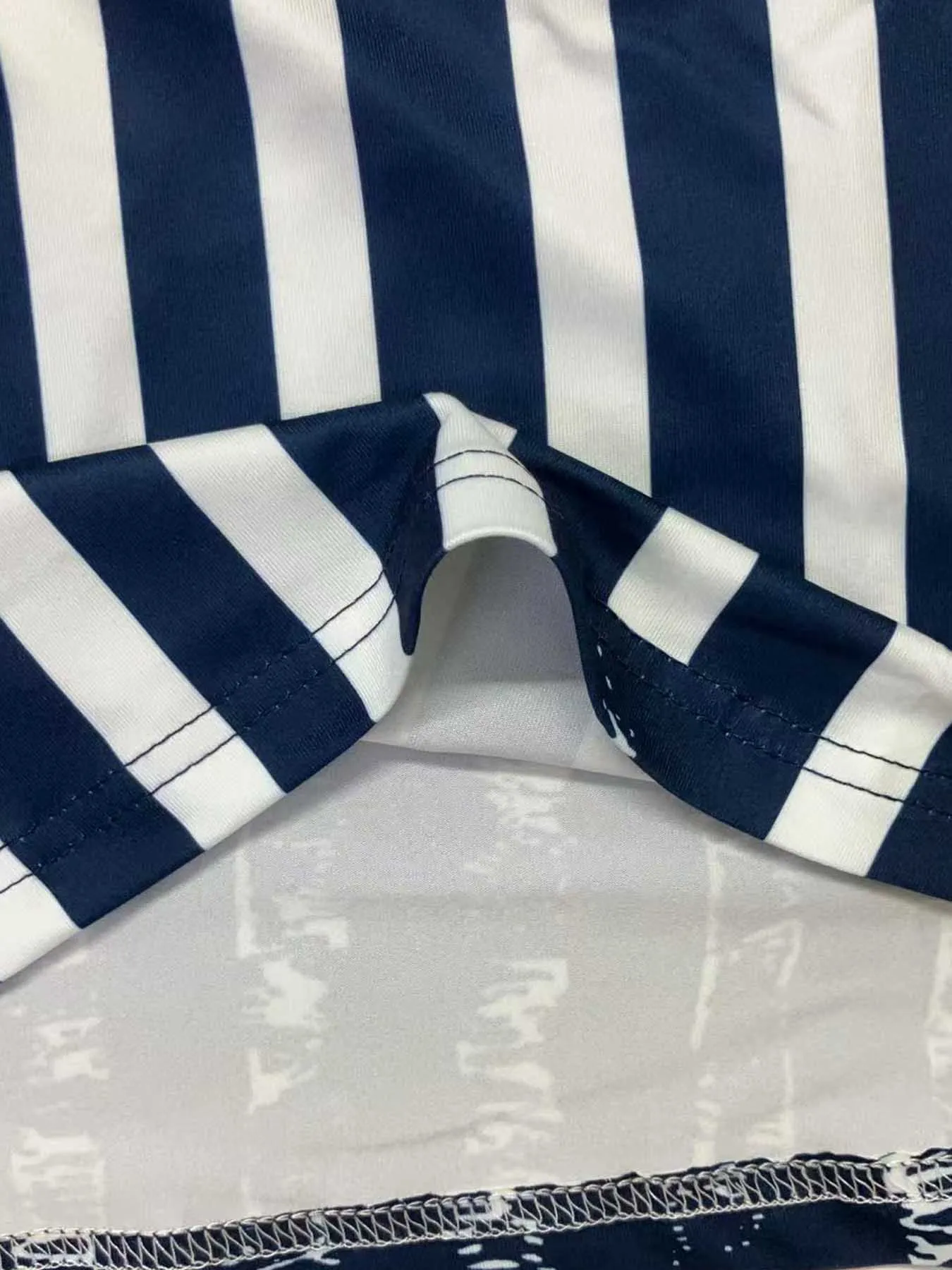 Top casual con cuello en V a rayas, ropa de mujer de primavera y otoño, camisa de manga tres cuartos