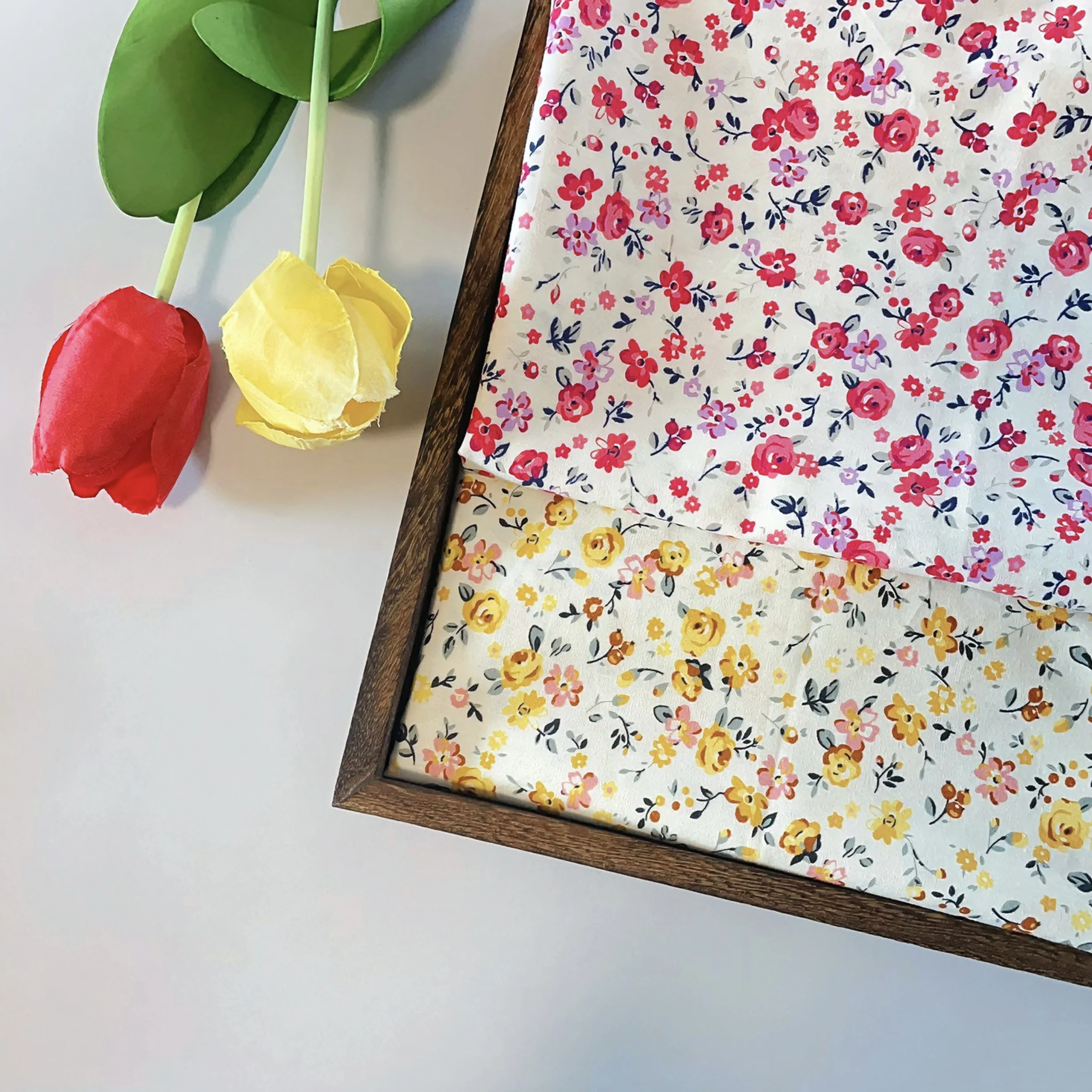 

Soft Breathable 100% Cotton Fabric Exquisite Flower Designs Suitable for clothing Design Children's Dresses DIY Sewing Design