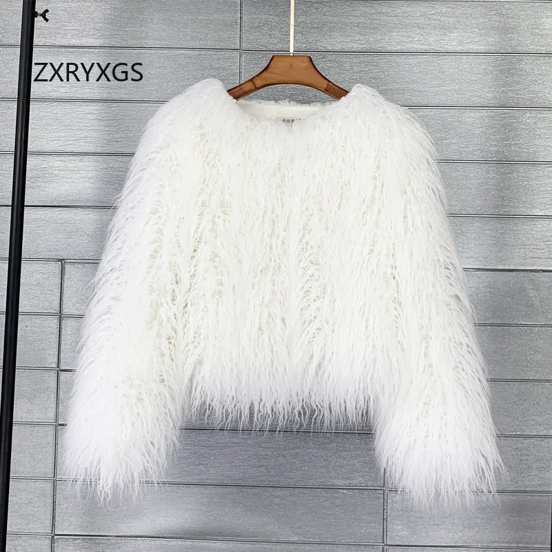 ZXRYXGS موضة جديدة بلون فو سترات صوف الشاطئ معطف المرأة 2025 الخريف والشتاء فو الفراء معطف المرأة سترة 32 ألوان