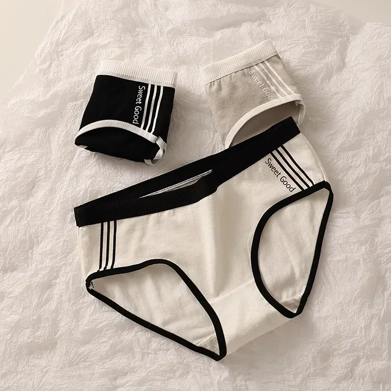 Women Underwear Cotton Crotch Mid Waist Traceless Sexy Panties Japanese Sports Style Girls Breathable Underpants Simple Lingerie image 4