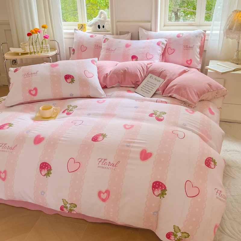 Romantic Floral Love Heart Duvet Cover Queen 4 Pcs Kawaii Strawberry Bedding Set for Girl Teen Reversible Pink Comforter Cover