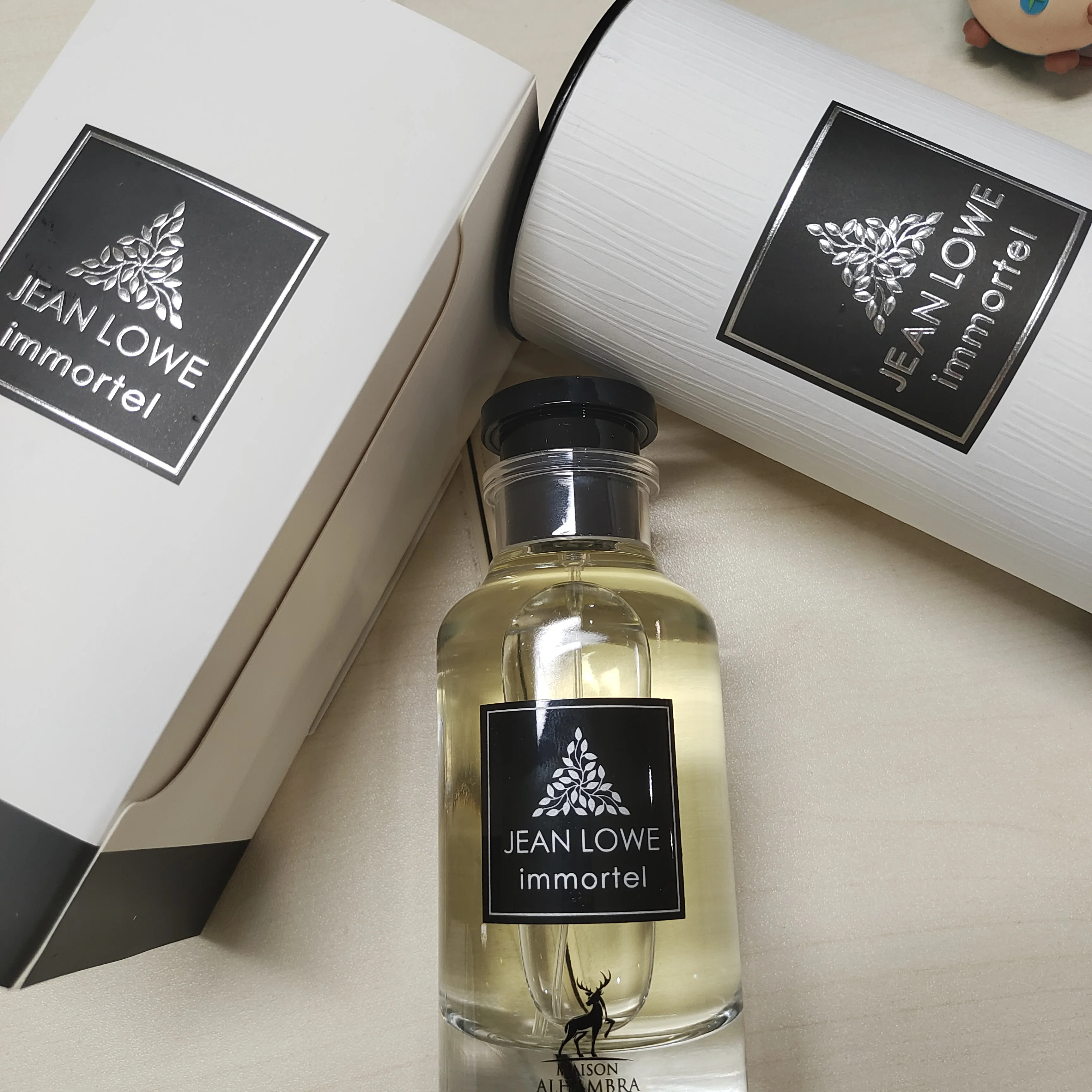 

Духи Alhambra Palace, мужской вечный аромат, спрей EDP 3,4 унции подходит для любого случая, рождественский подарок, подарок на Хэллоуин