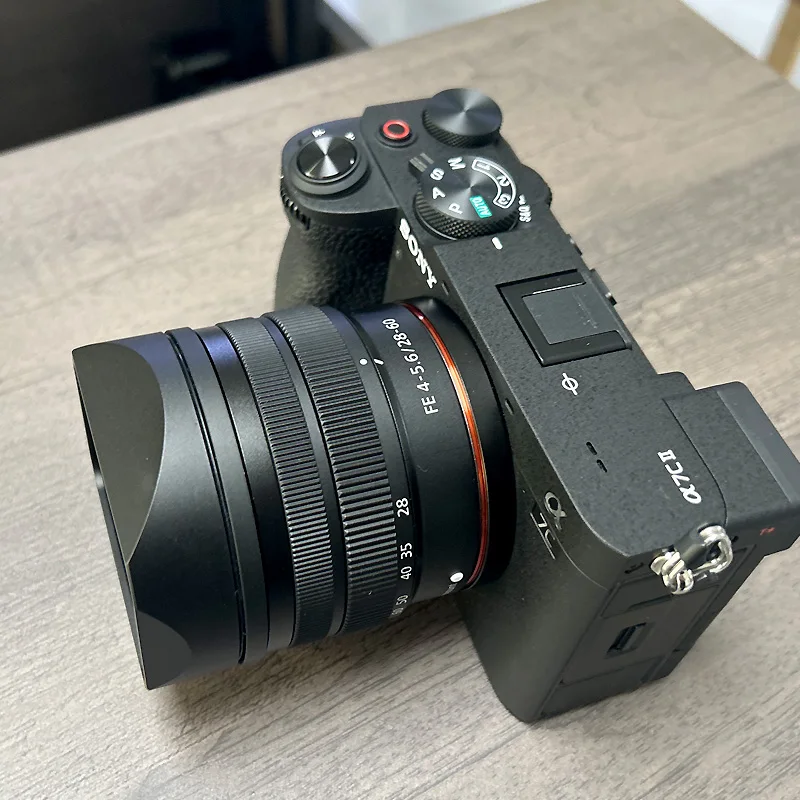 

Metal Square Lens Hood for Sony FE 28-60mm F/4-5.6 Lens (SEL2860) Comes with Metal Cap