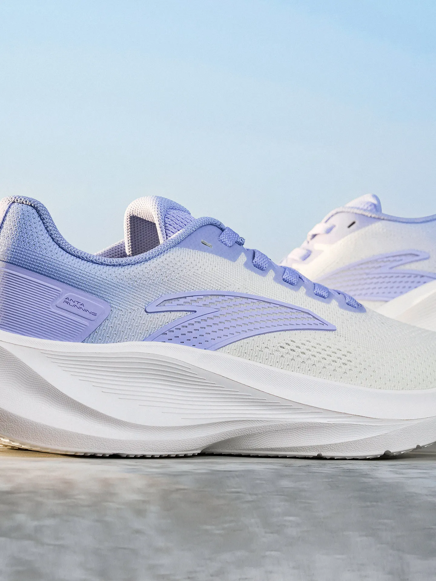 ANTA Lightweight, shock-absorbing, breathable women's running