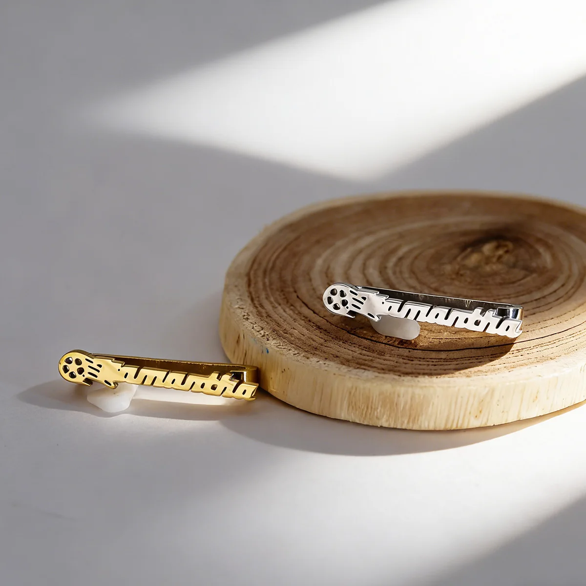 

QIAMNI Personalized Football Flame Custom Name Watch Clasps Engraved Letters Stainless Steel Nameplate Watch Strap Buckles Gift