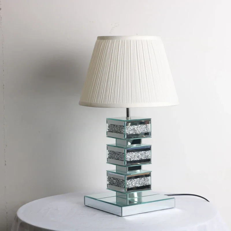 

Light luxury modern minimalist creative desk warm small table lamp retro bedroom bedside lamp