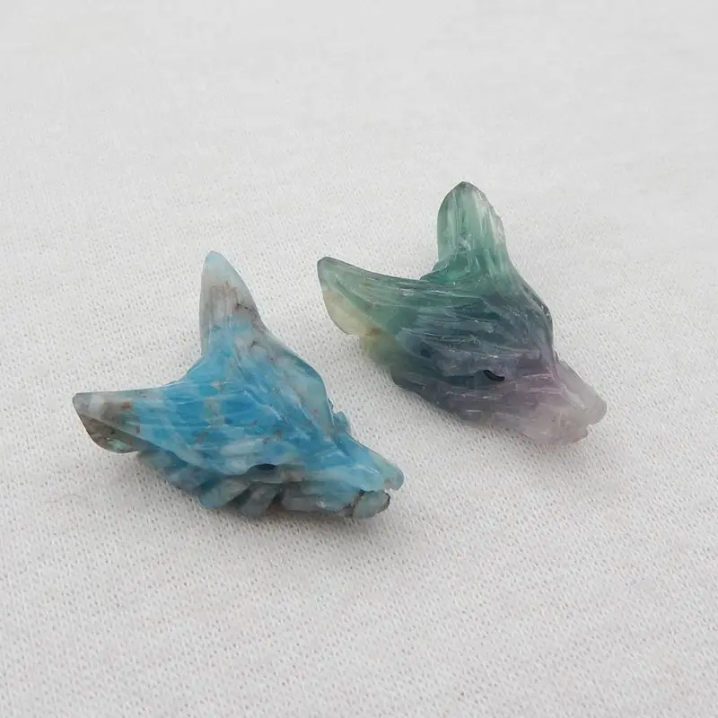 2Pcs Semiprecious Natural Stone Jewelry Rainbow Fluorite,Blue Apatite Crystal Carved Wolf Head Pendant Beads,24x16x9mm 7g