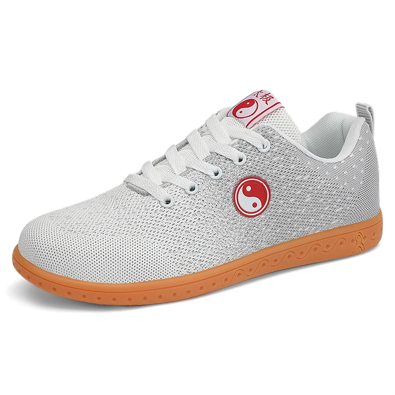 Рисунок 6 - Мужские и женские спортивные туфли Tai Chi