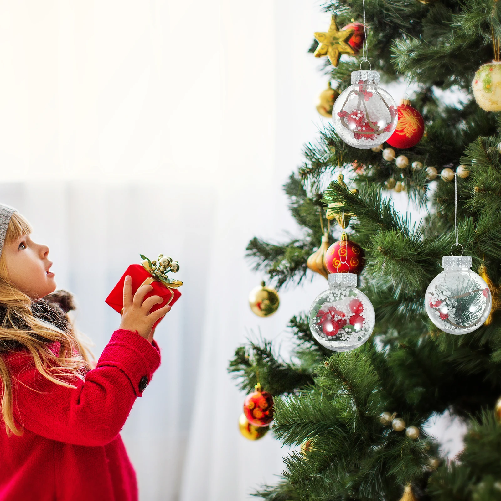 

12Pcs Christmas Tree Hanging Ornaments Transparent Plastic Balls Lightweight Xmas Tree Decorations Festive Clear Hanging