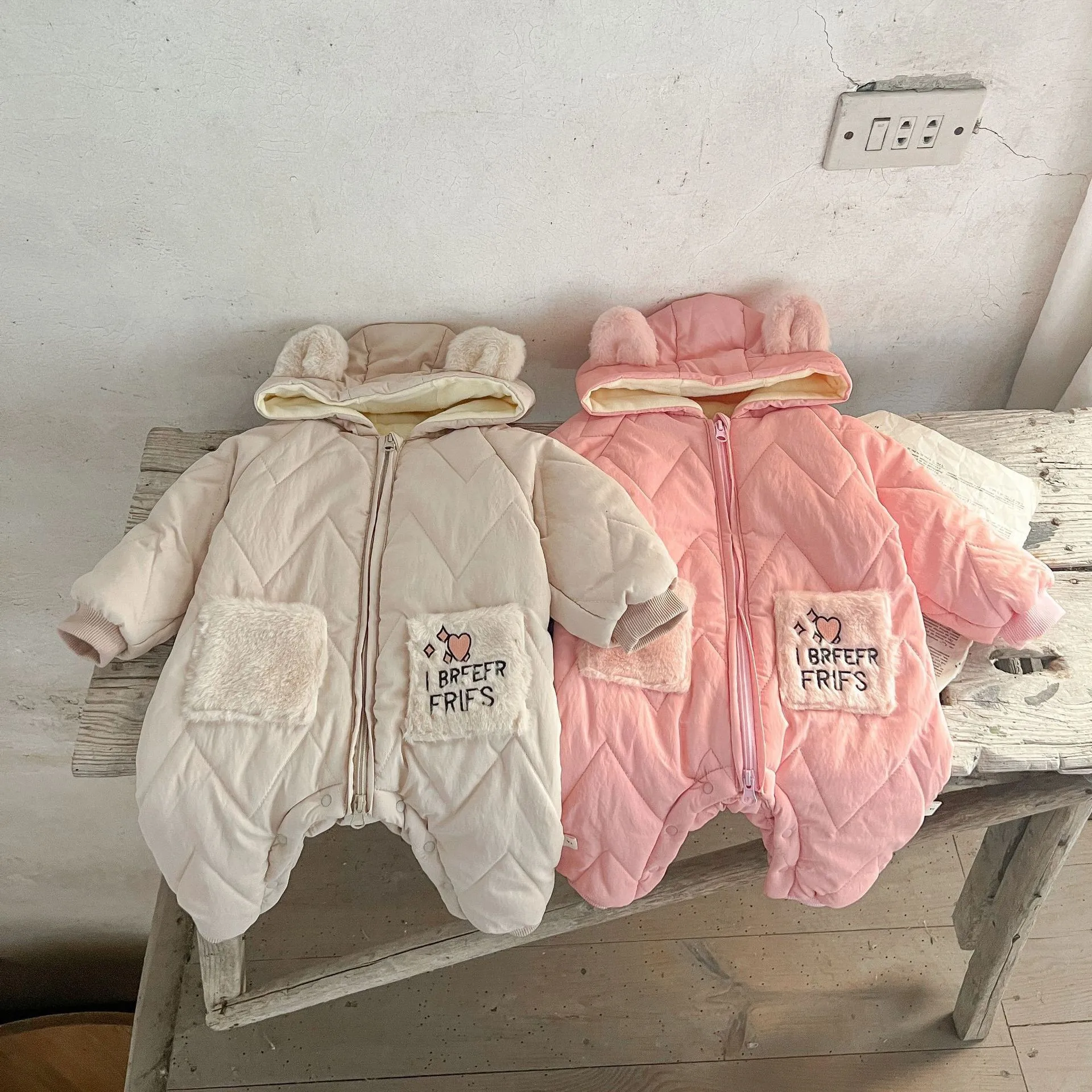 Winter New Baby Girl Warm Hooded Romper Cute Newborn Plus Velvet Thick Jumpsuit Infant Girl Winter Warm Fleece Clothes