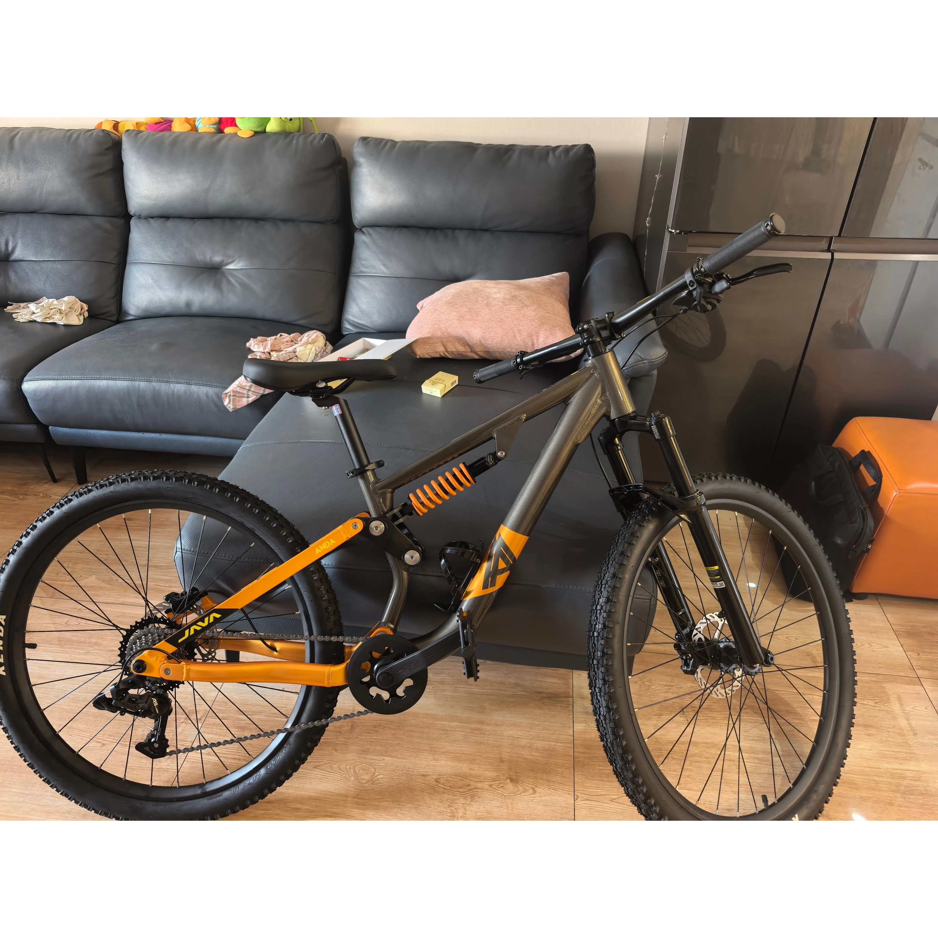 Java Anda Mtb JAVA ANDA Bicicleta de montaña Suspensión trasera de cola suave Freno ...