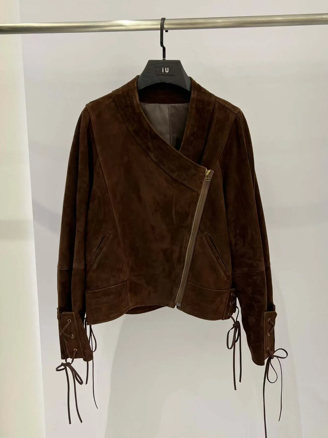 Cappotto in pelle scamosciata retrò per donna Autunno Inverno Giacca in vera pelle di pecora Giacca oversize color caffè Capispalla Polsini incrociati