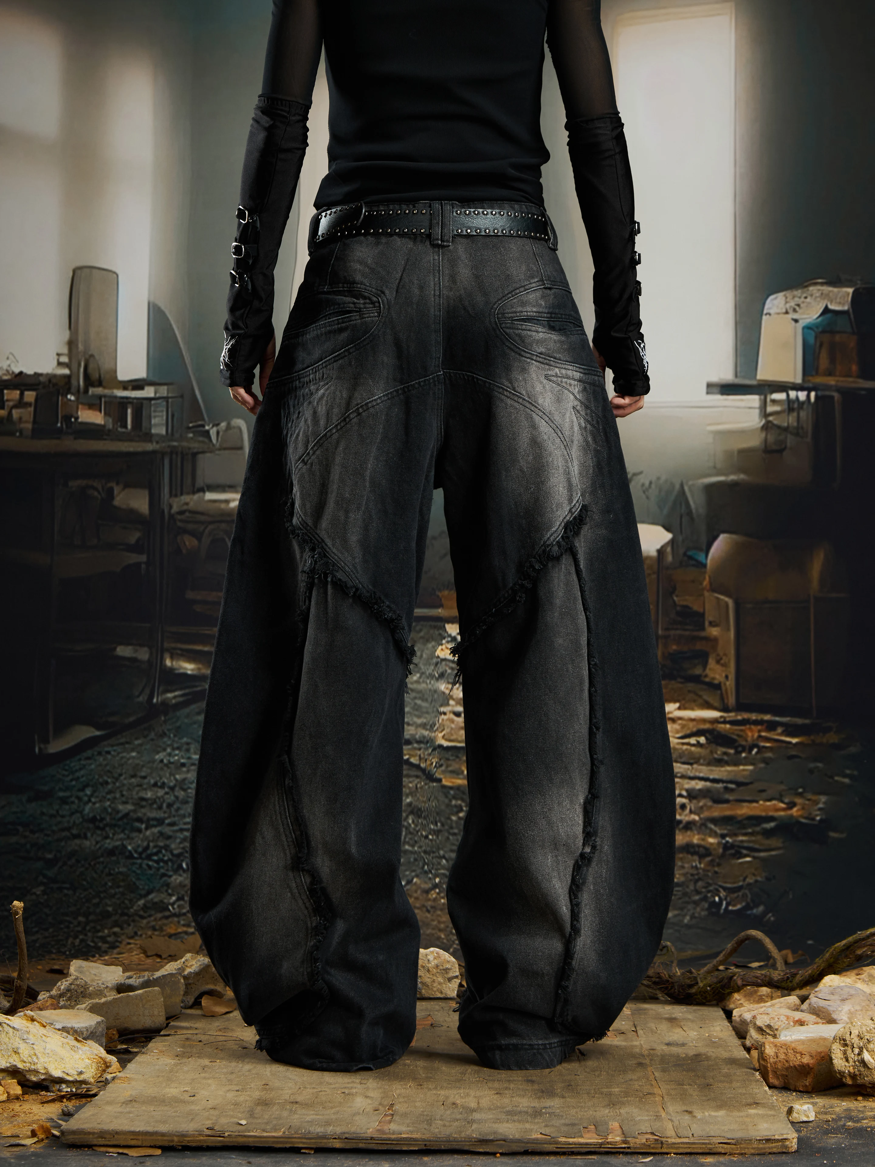 

Дизайн Супер тяжелая промышленность Деконструкции стираной и изношенной структуры Waste Soil Свободные брюки с сеткой Джинсы для мужчин и женщин