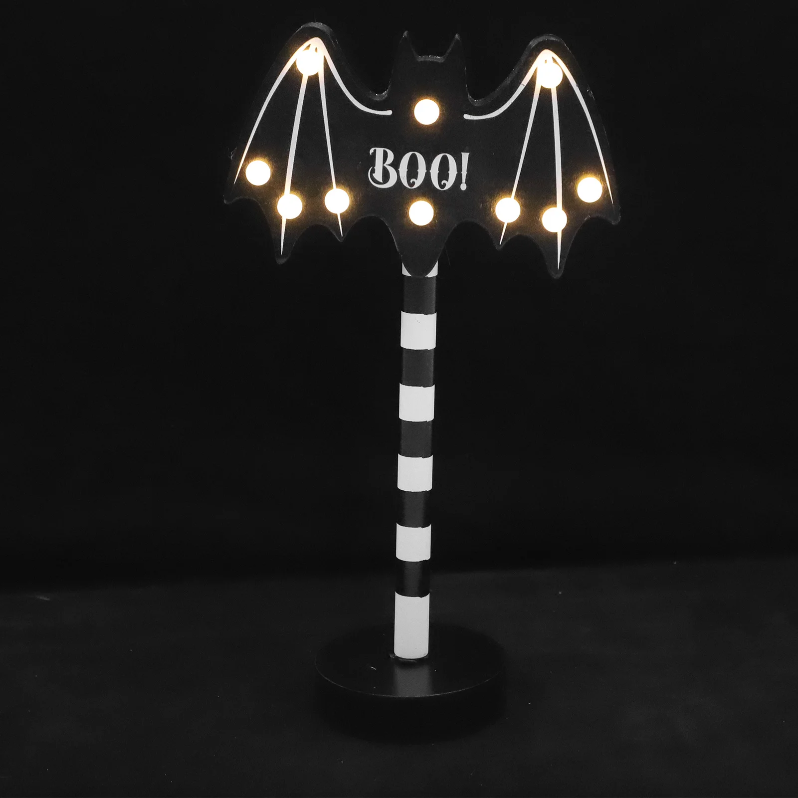 

Halloween Wood LED Lamp Bat Night Table Halloween Light Decorative Lamp for Bedroom Party Decor Decorative LED Light