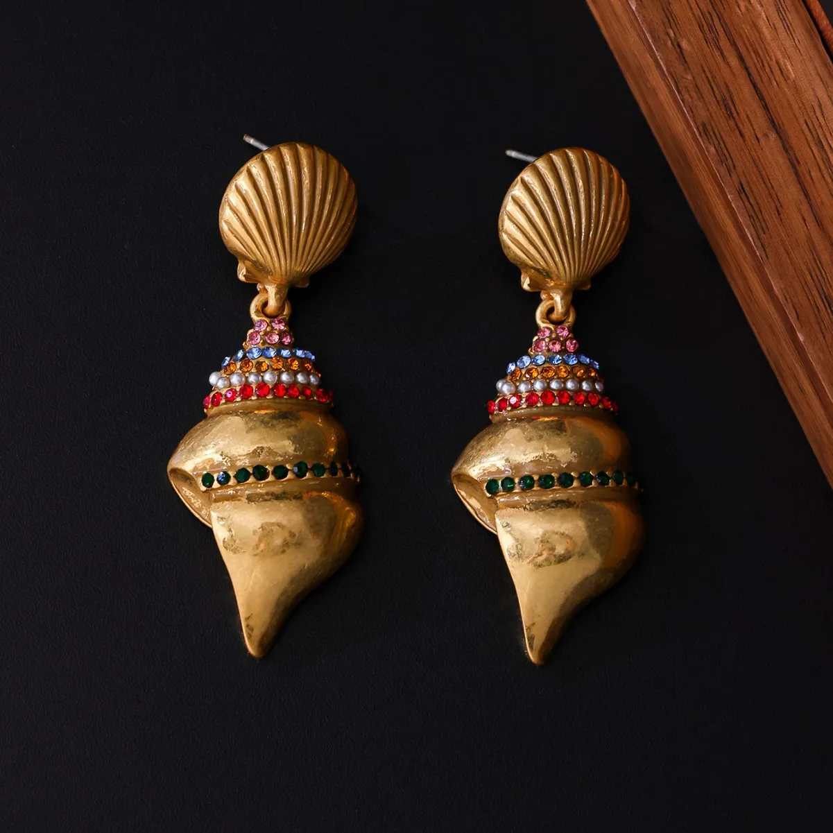 New Resort Style Conch Shell Dangle Earrings, Fashion Light Luxury Niche Vintage Retro Style Textured Rhinestone Paved Earrings
