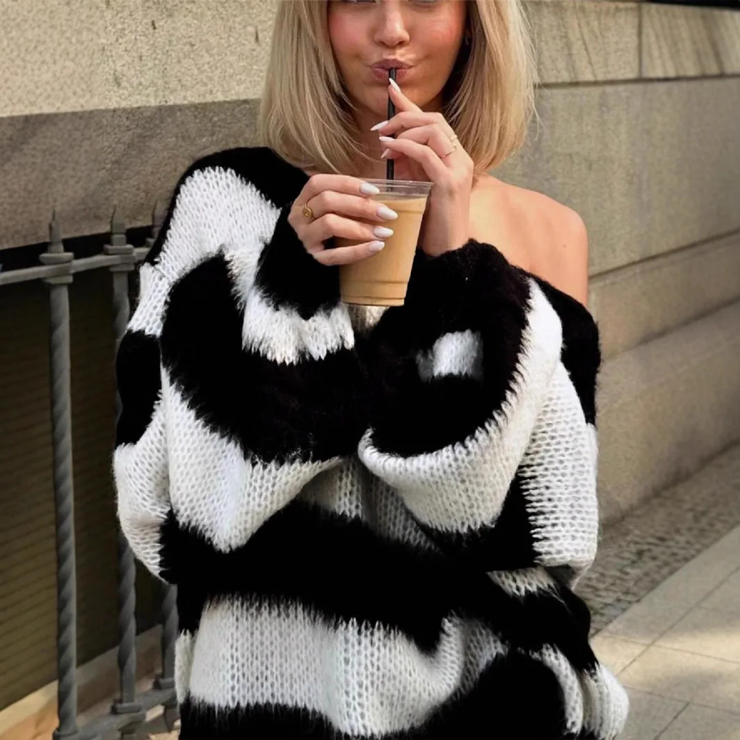 

European and American fashion autumn and winter new sexy off-the-shoulder striped contrast casual loose sweater pullover