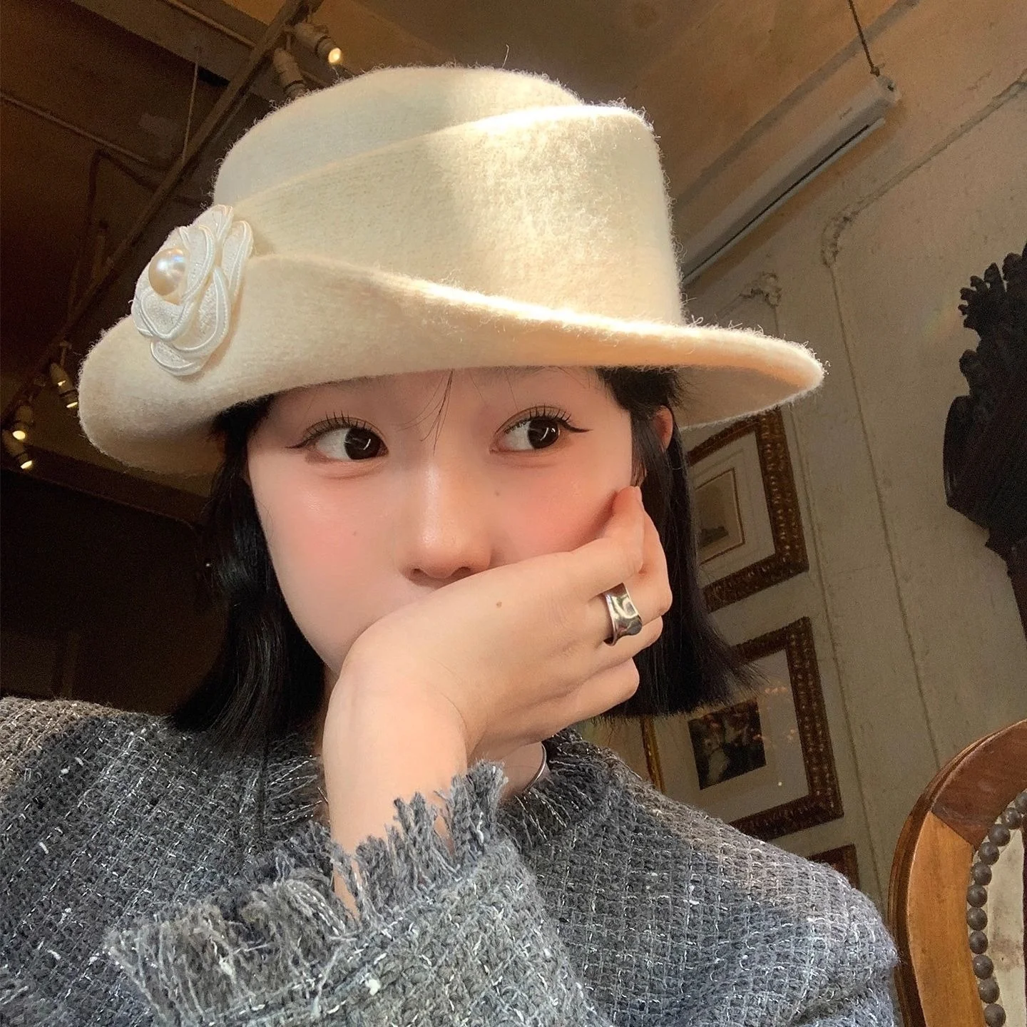 Retro French Style Hepburn Style Topper Hat Woolen Flat-top Black Felt Hat Wide Brim Beige Women Jazz Hat Bride