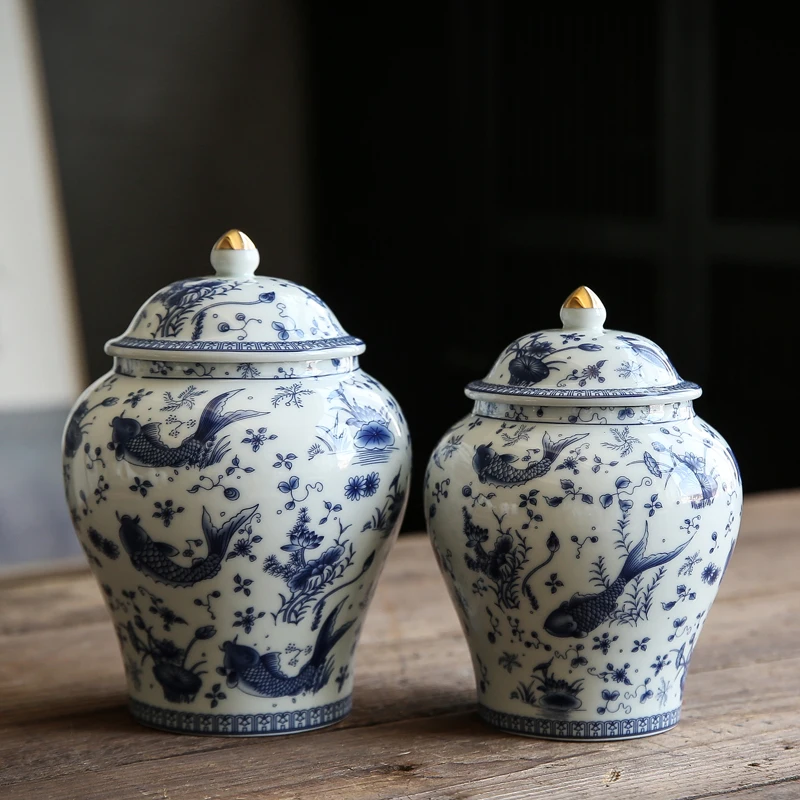 Chinese Vintage Blue and White Porcelain General Jar Ceramic Ginger Jar Airtight Storage Tank Porcelain Crafts Decoration