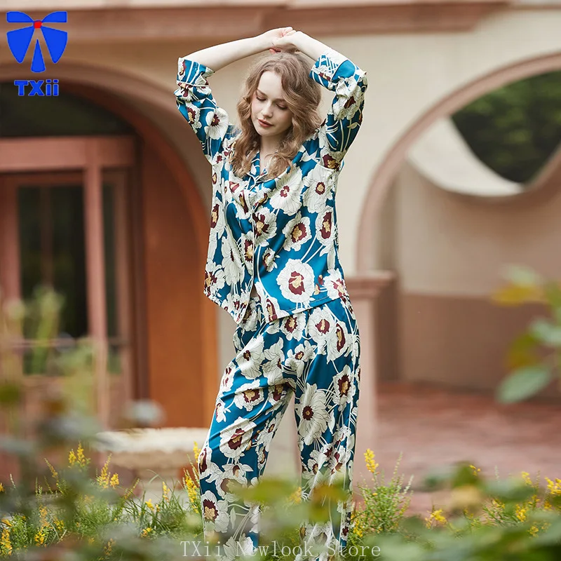 

【Blue and white flowers】comfortable Ice Silk Pajamas Women's High-end Sense ins Style Lapel Spring/Summer Long Sleeve Home Suit