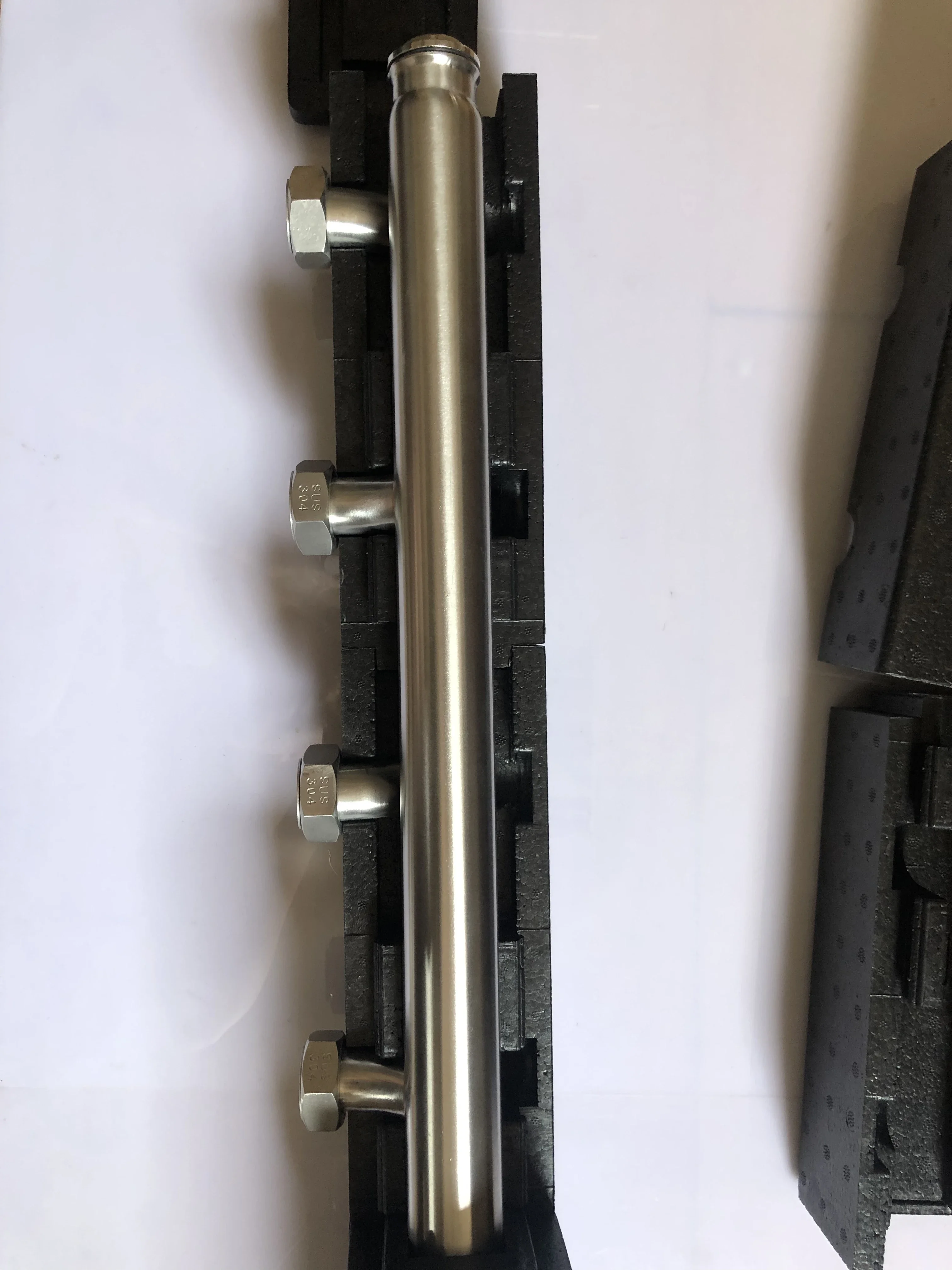 Intake Manifold Ball Valve Water Separator Brass Manifold With Flow Meter For Floor Heating System