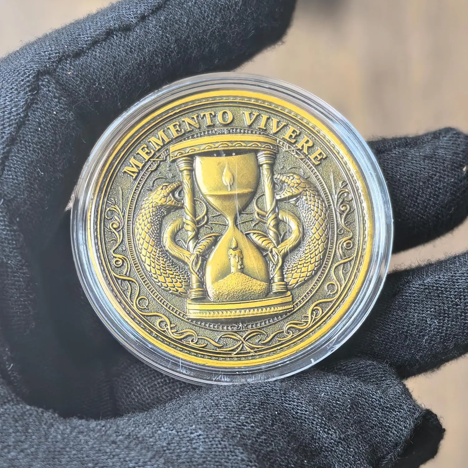 عملة تحدي Memento Mori & Vivere - رمز تذكير Stoic للممارسة اليومية، هدية مثالية لليقظة الذهنية والانعكاس.