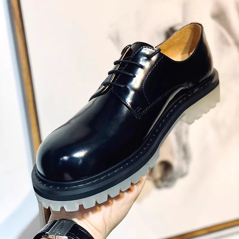 

Мужские туфли на плоской подошве, осенние новые масляные черные кожаные туфли дерби на толстой подошве со шнуровкой, повседневная мужская обувь большого размера, маленького размера