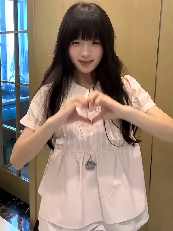 เสื้อคอตุ๊กตาทรงหลวมสไตล์เกาหลีหวานๆ สำหรับสาวอวบ แฟชั่นฤดูร้อนใหม่ เสื้อทรงหลวม ช่วยให้ดูผอมลง เหมาะสำหรับใส่ไปทำงานหรือวันสบายๆ