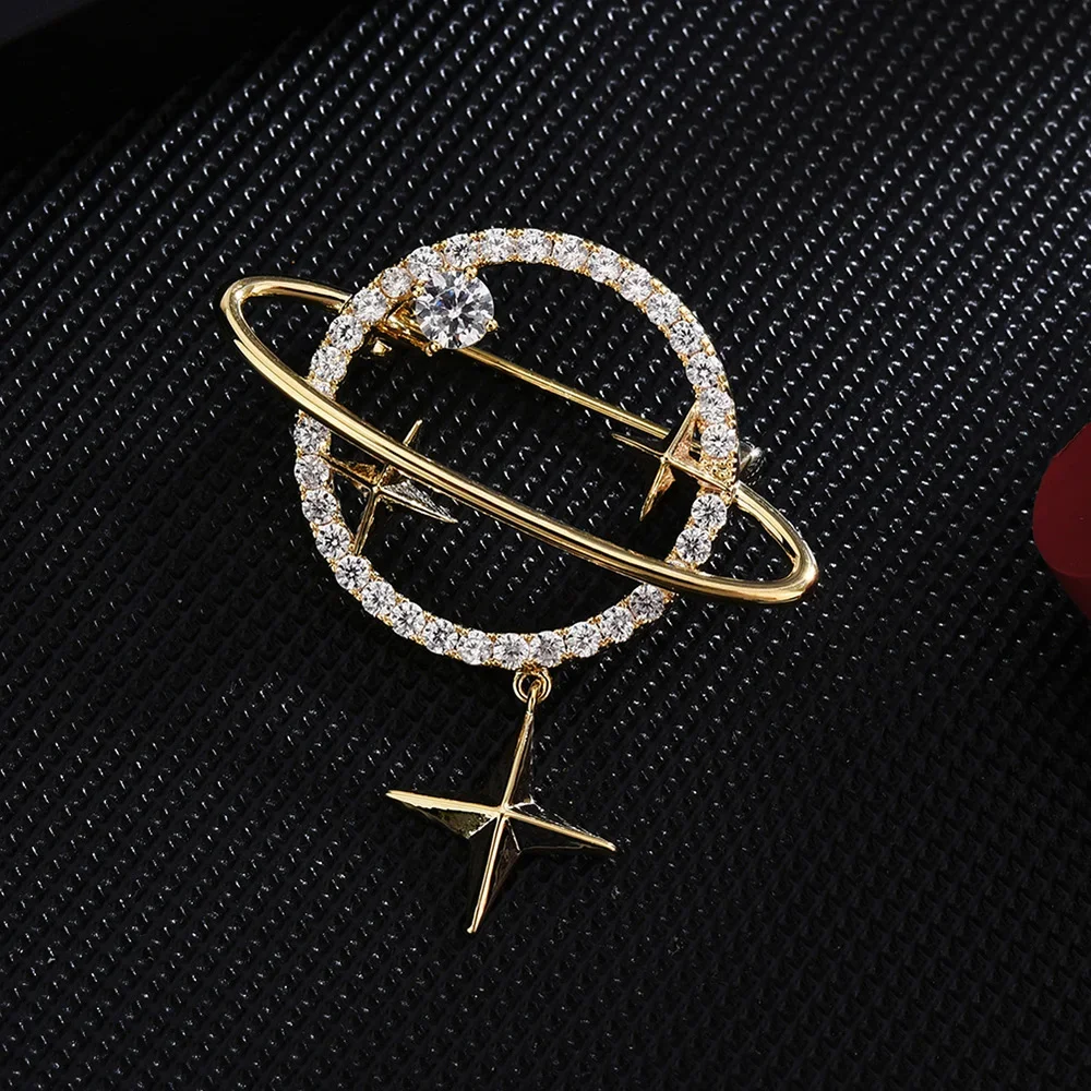 

Delicate Luxury Asteroid Brooch Personality Temperament of Men and Women Rhinestone Metal Zircon Pin Clothing Accessories Gifts