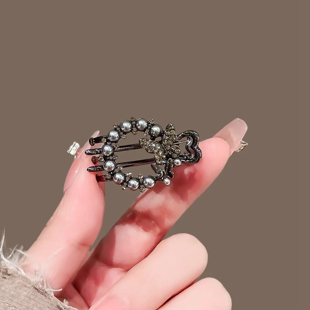 Épingles à cheveux papillon en perles et strass, griffes de luxe, tempérament queue de cheval, accessoires pour cheveux à la mode pour femmes, nouvelle collection