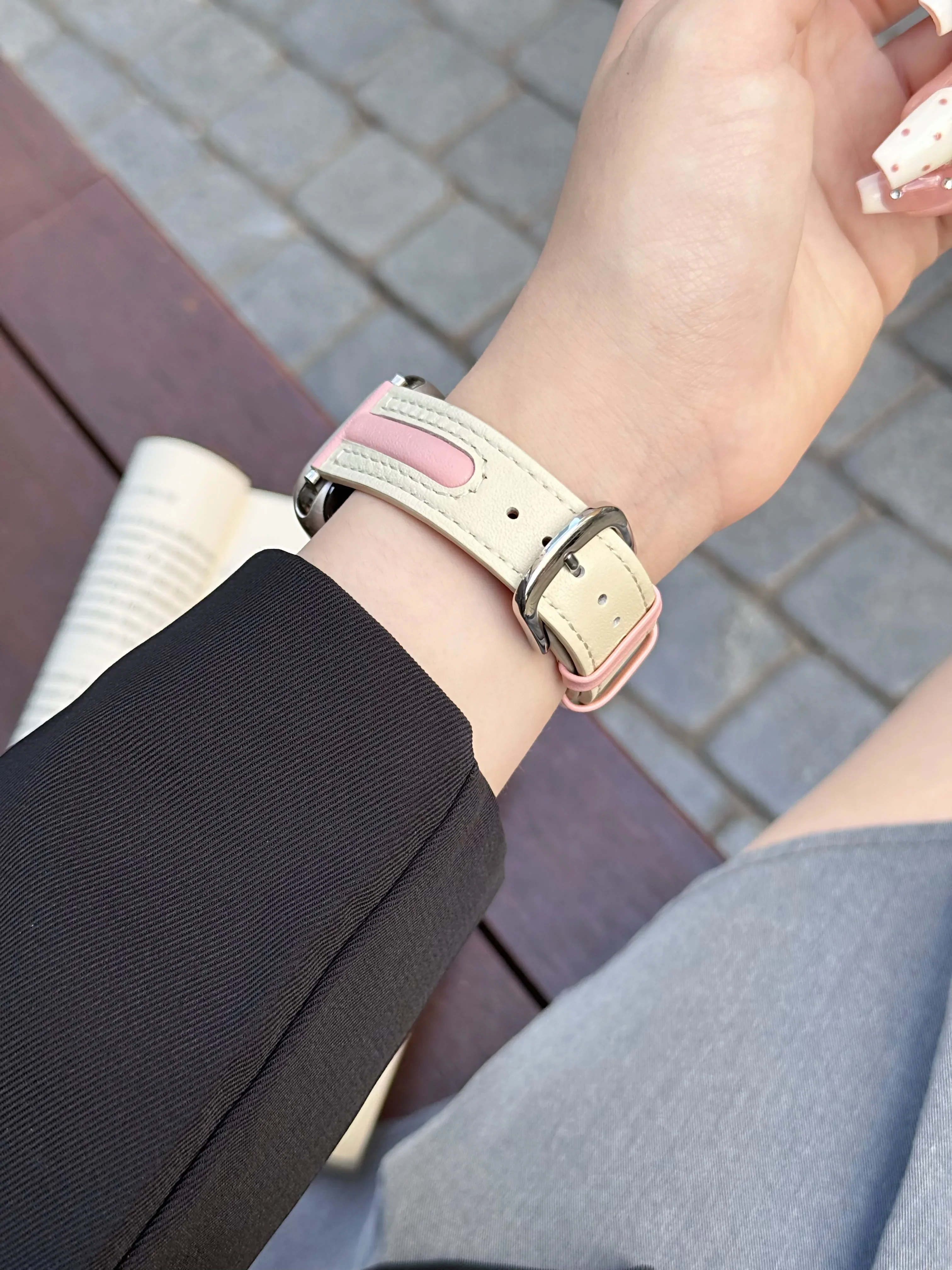 Excellent leather loop For Apple Watch band women 10/9/8/7/6/5/4 38mm 40mm 41mm 42mm 44mm 45mm 46mm 49mm Strap