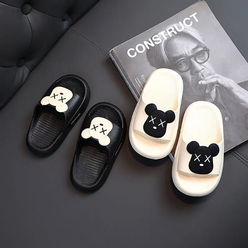 Nuova estate Baby Boy Girl pantofole bambini PVC Cartoon Violent Bear Print Soft Flips Flops Beachwear Outdoor antiscivolo scarpe per bambini