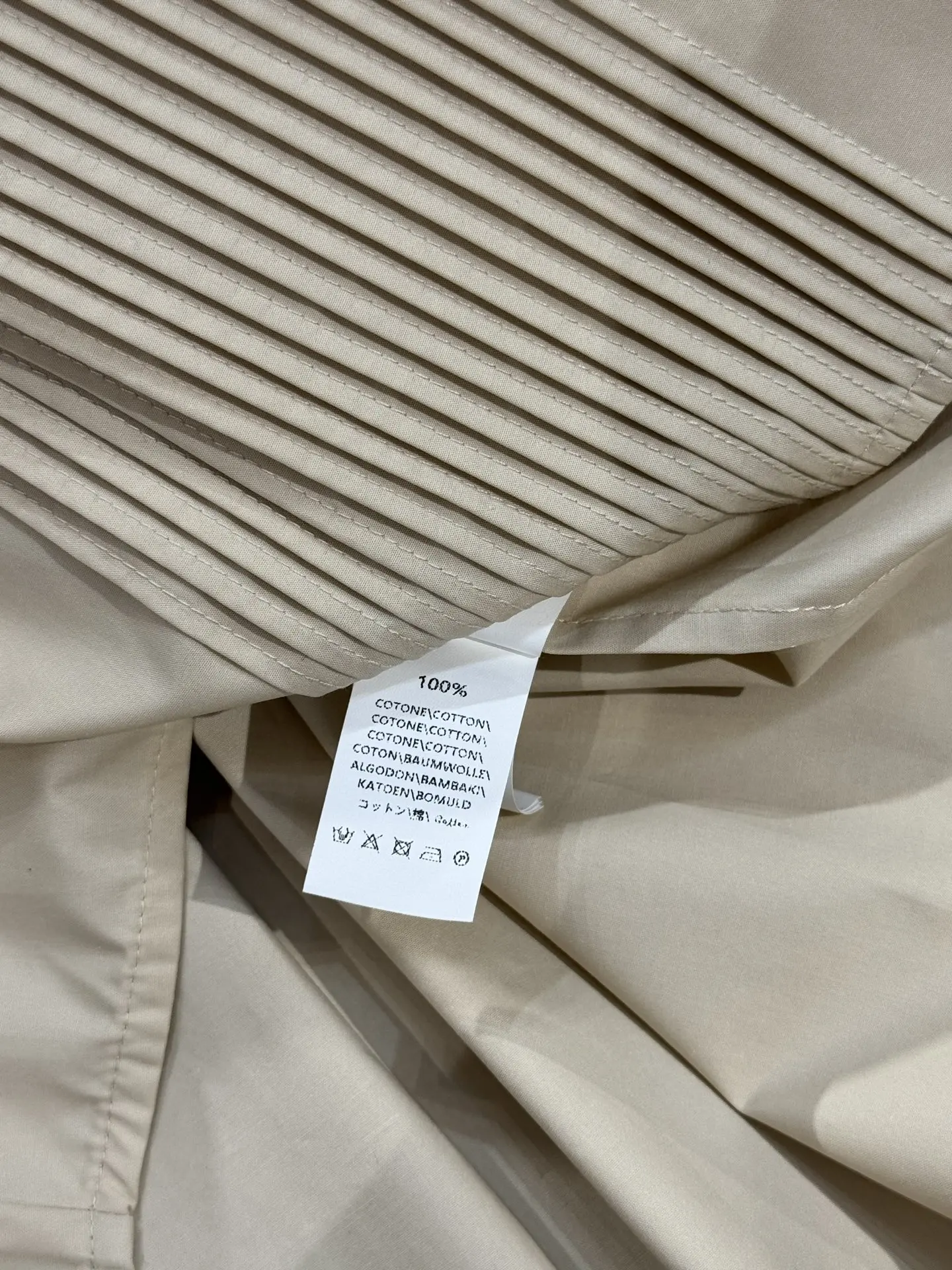 

Новая женская шелковая рубашка с отложным воротником и длинным рукавом, коллекция ранняя весна 2026: модный, универсальный и элегантный топ высокого качества