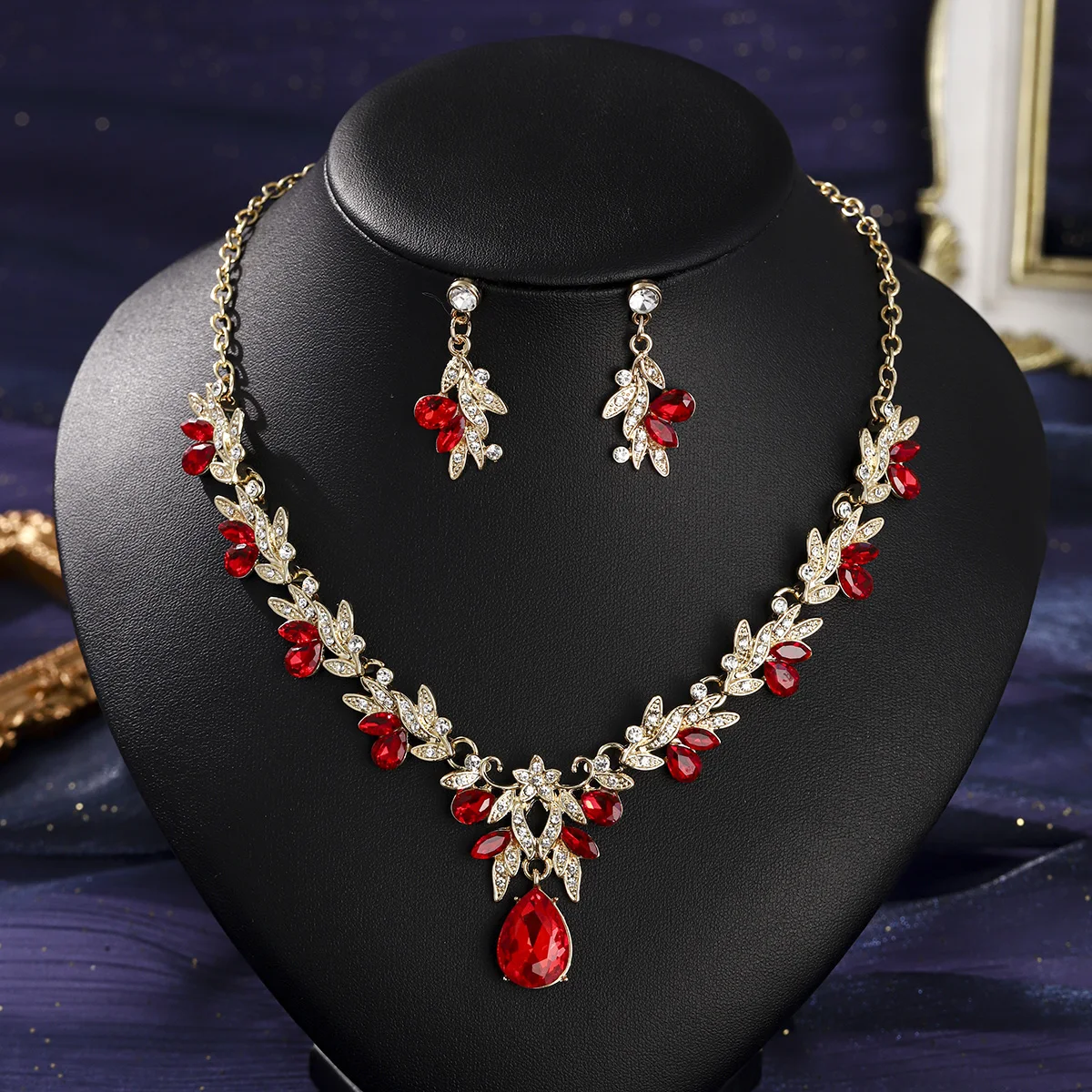 Luxury Rhinestone Bridal Necklace & Earring Set, Exquisite