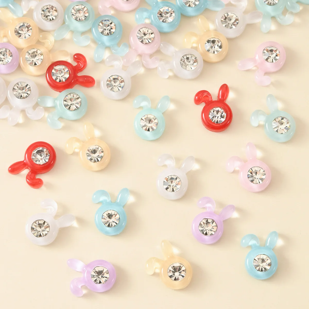 50 sztuk/opakowanie Urocze ozdoby do paznokci w kształcie króliczków - Słodkie kropki z cyrkoniami do zdobienia paznokci, urocze naklejki na paznokcie z motywem zwierząt do samodzielnego manicure